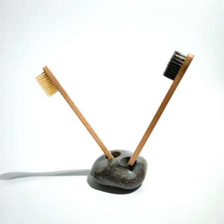 Wholesale gemstone holder Pebble stone toothbrush travel natural crystal and toothpaste