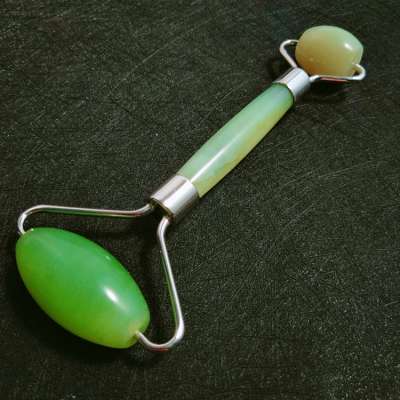 Hottest Sell natural Green facial healthy Green roller for face massage